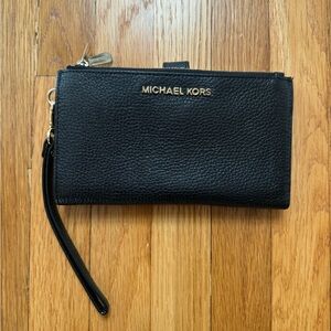 Michael Kors Wristlet Wallet